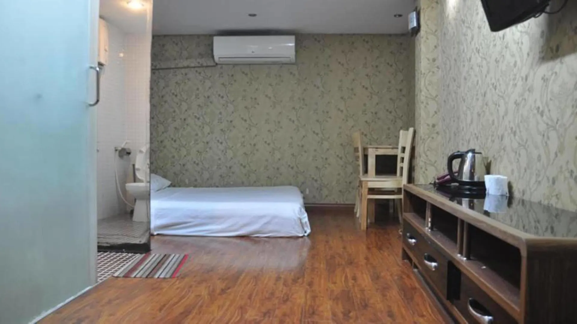 Ha Vy Hotel Ho Chi Minh City