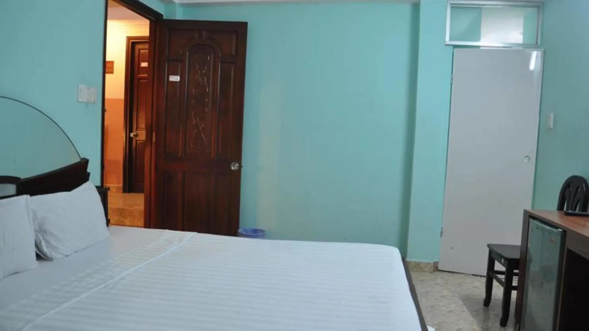 Ha Vy Hotel Ho Chi Minh City