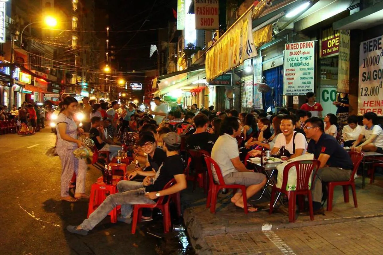 Ha Vy Hotel Ho Chi Minh City 0*,